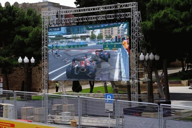 Фермовые конструкции экранов для проведения Формулы 1 в городе Баку.